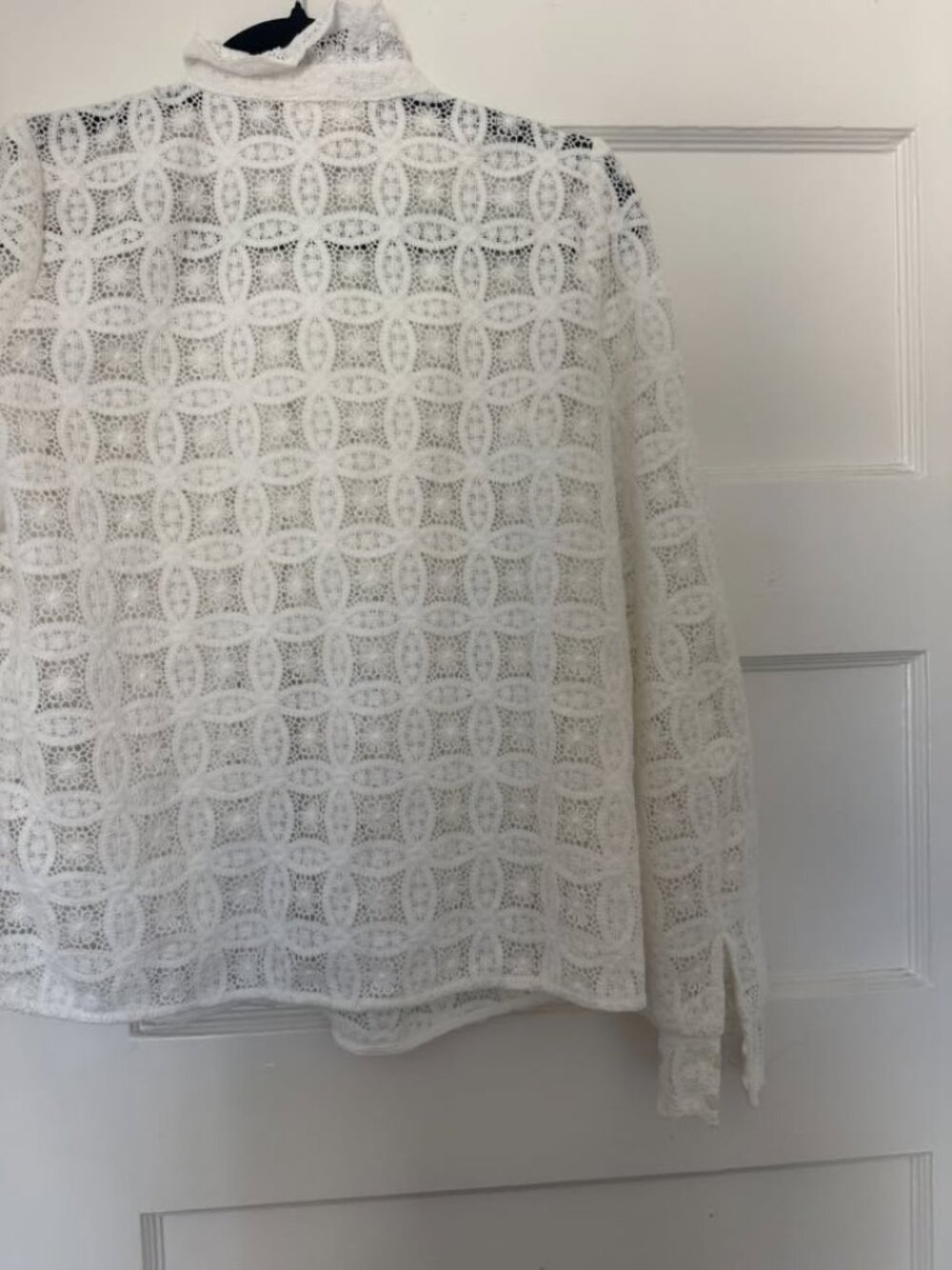 Sezane lace Chlo blouse - sz 34, fits like 4 - Picture 7 of 9